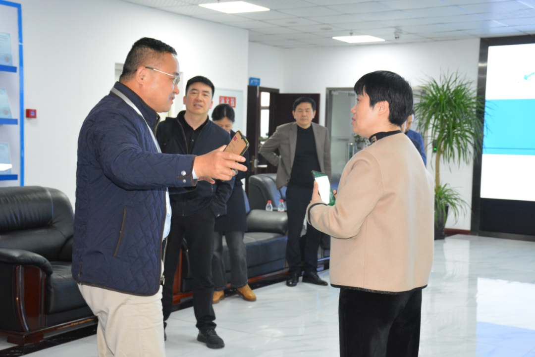 杭州市余杭區(qū)區(qū)委副書記朱紅丹一行蒞臨揚(yáng)升科技考察指導(dǎo)